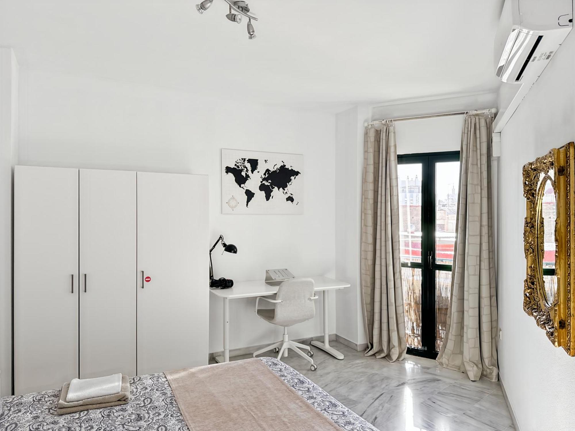 Exclusive Malaga Apartments With Cathedral Views And Auto Check-In ภายนอก รูปภาพ